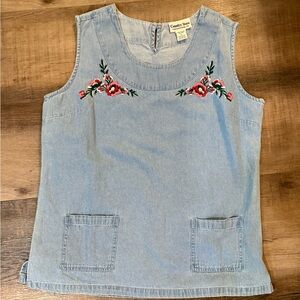 Country Store Denim Embroidered Floral Sleeveless Top Size Large NWOT